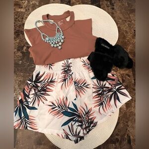 Short set🧡top in Small- short XS 💙